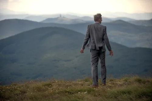 King of the Belgians (2016) - Peter Brosens, Jessica Woodworth